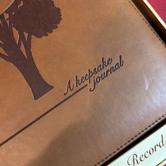 Our Family History, Brown Italian Leather Family Keepsake Journal, original box - Picture 3 of 16